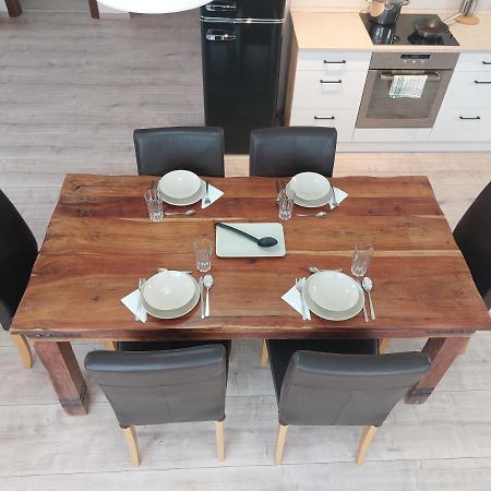 Utulny Apartman V Bratislava 4 Екстер'єр фото