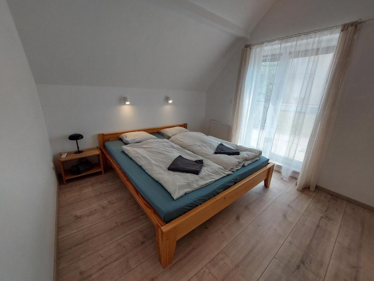 Utulny Apartman V Bratislava 4 Екстер'єр фото