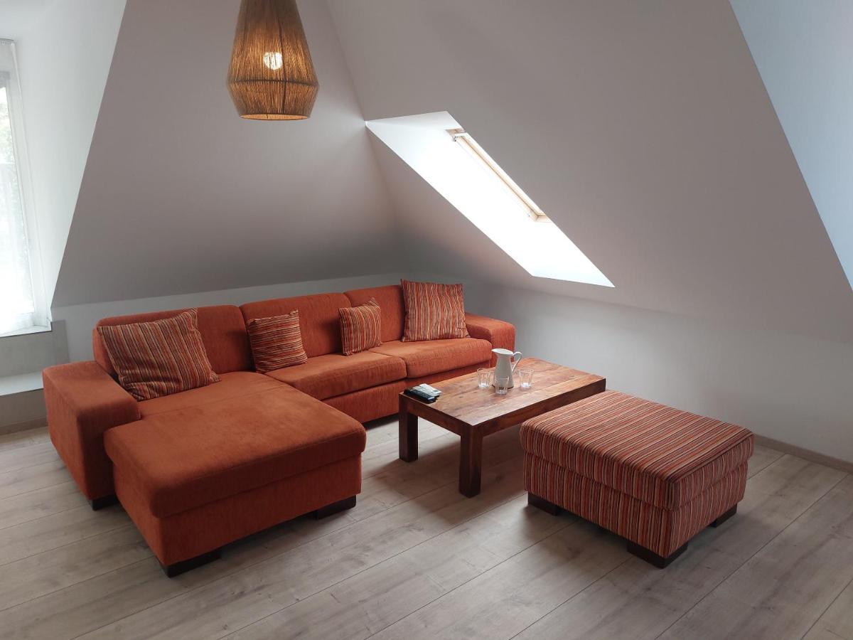 Utulny Apartman V Bratislava 4 Екстер'єр фото